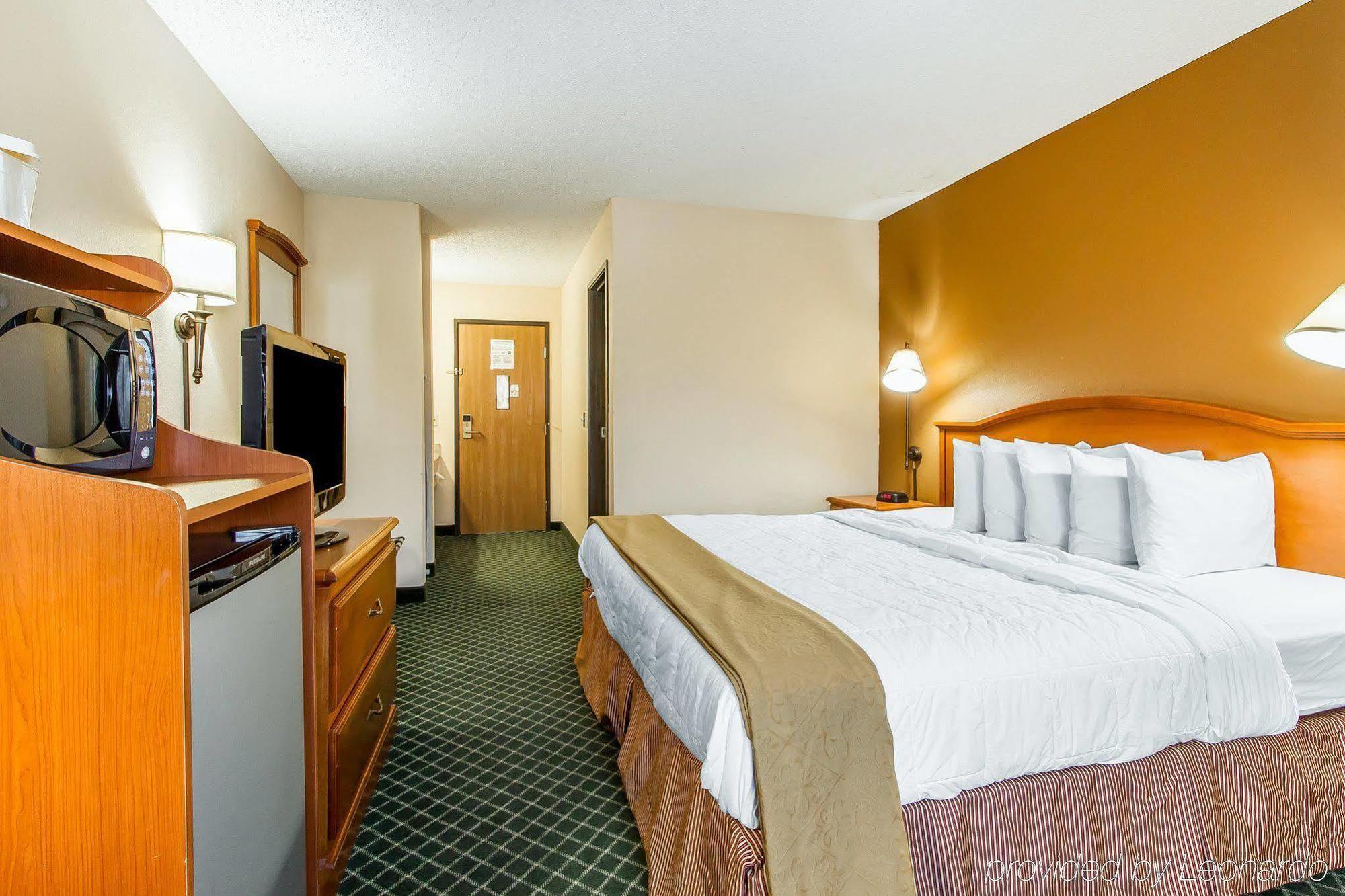Quality Inn Burlington Near Hwy 34 Exterior foto